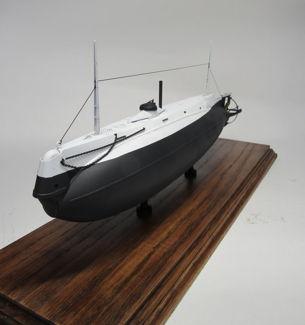LMD017 - Holland Submarine 1899